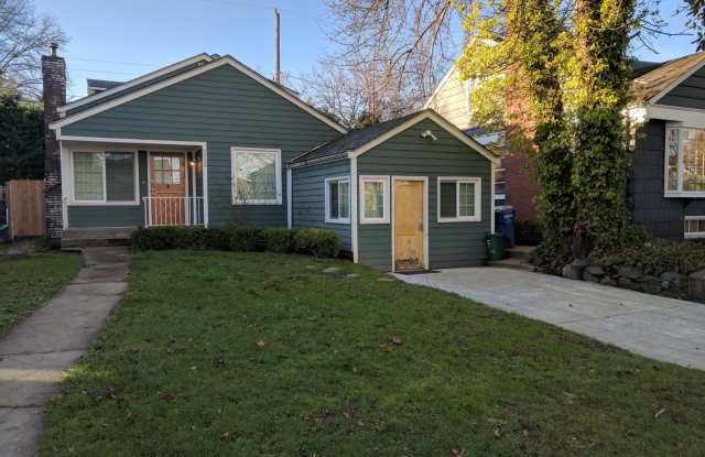 2029 McGilvra Boulevard East Gallery 2