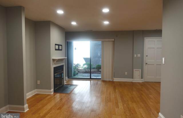 1325 13TH STREET NW - 1325 13th Street Northwest, Washington, DC 20005