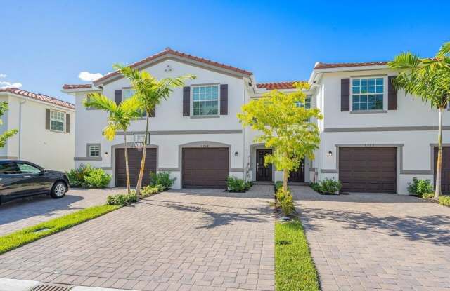 6758 Broadwater Lane Gallery 3