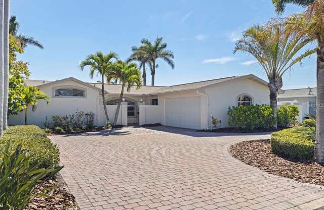 11225 4TH STREET E photos photos