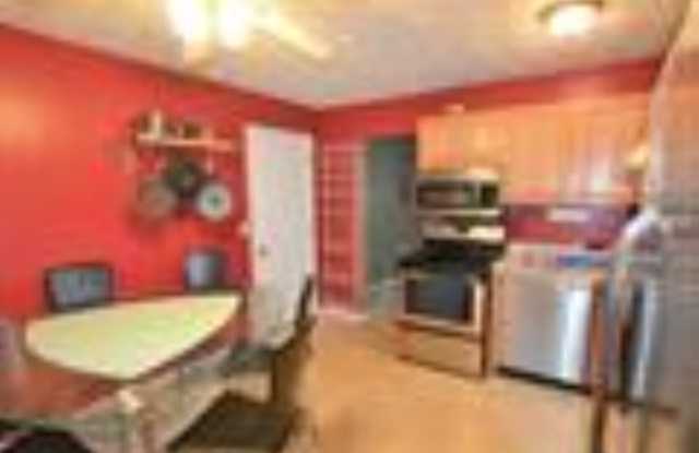 3806 E Morningside Drive Gallery 4