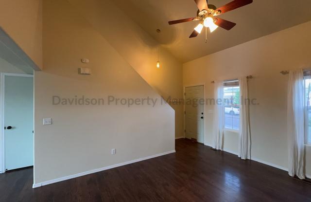 Cozy 2 Bedroom House in North Fountain Gallery 4