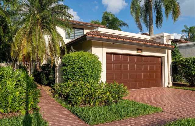4957 NW 93rd Doral Pl - 4957 Northwest 93rd Doral Place, Doral, FL 33178