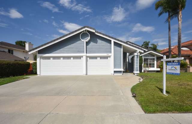 Single Story Spacious Home in Oceanside with a three car garage! photos photos