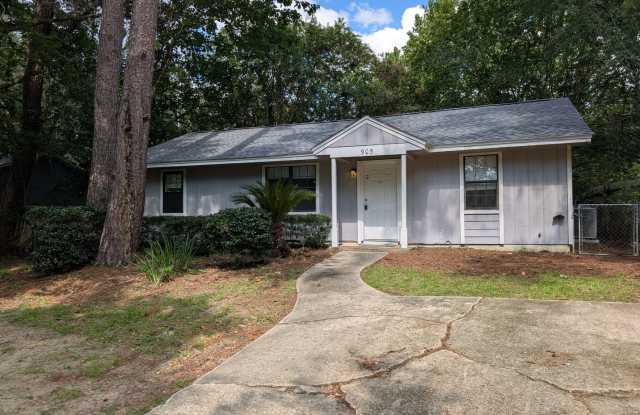 2 BR / 2 BA Single Family Home photos photos