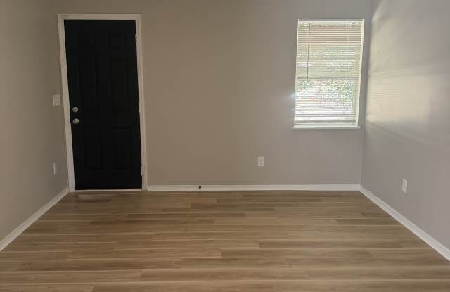 5549 Minnie Lee Drive Gallery 2