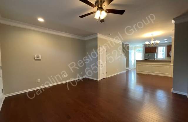 9511 Longstone Lane Gallery 3