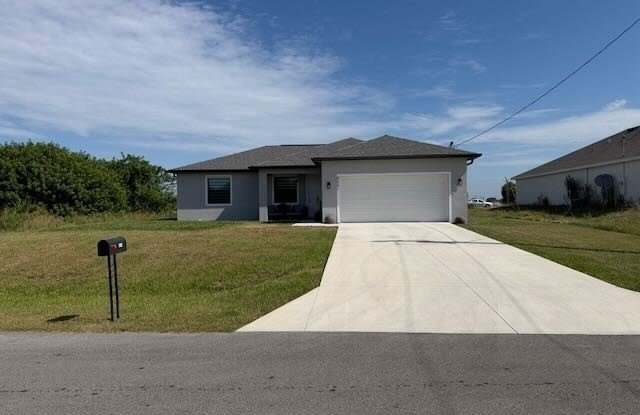 8041 Sherwood Circle E Gallery 1