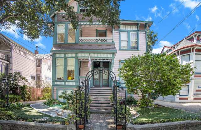 1231 Park Ave #E - 1 bedroom | 1 bathroom | Upper unit photos photos