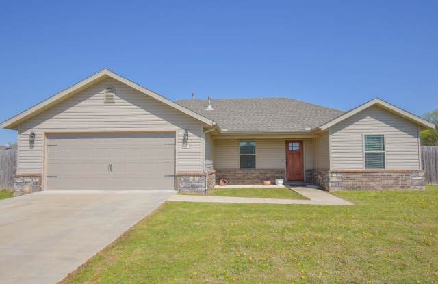 3 Bedroom 2 bath in Prairie Grove! - 1601 Omaha Drive, Prairie Grove, AR 72753