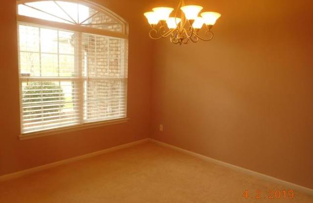 2509 Kinmere Drive Gallery 2