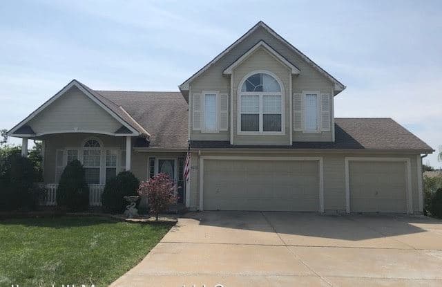 8425 NE 109th Ct - 8425 Northeast 109th Court, Kansas City, MO 64157
