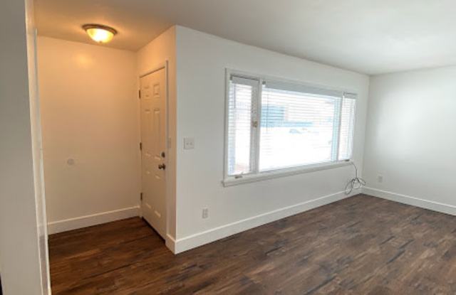 1216 20th Street South - 2 photos photos