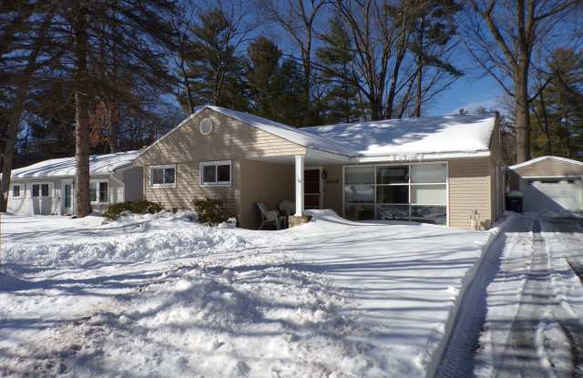 Light-Filled Home in Ideal Traverse City Neighborhood photos photos
