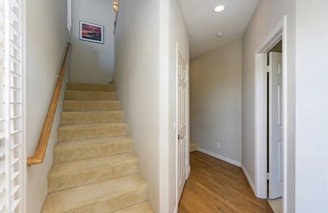 2367 Montgomery Gallery 4