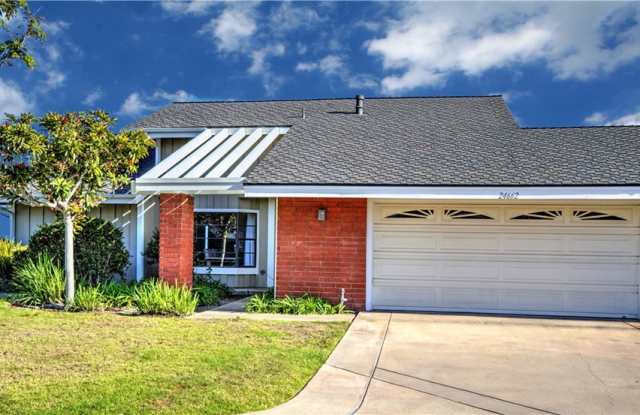24662 Sunrise Court Gallery 2