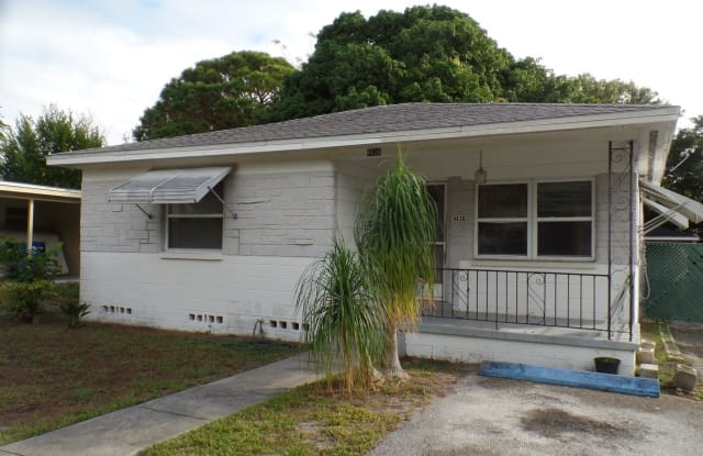 4636 4th St S - 4636 4th Street South, St. Petersburg, FL 33705