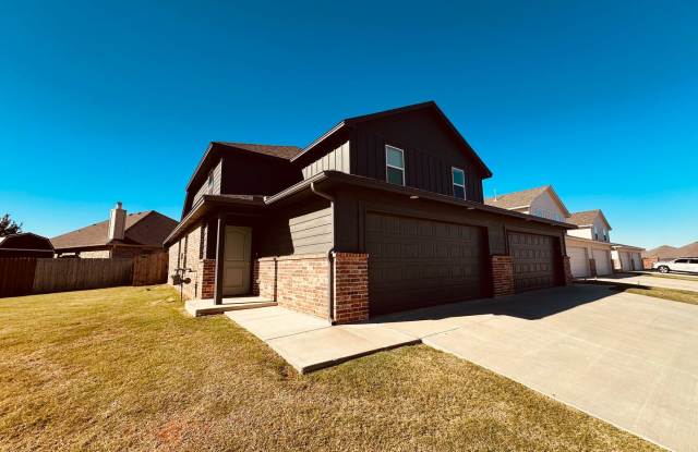 3 Bed 2.5 Bath 2 Car Garage in Surrey! photos photos 3 Bed 2.5 Bath 2 Car Garage in Surrey! photos photos