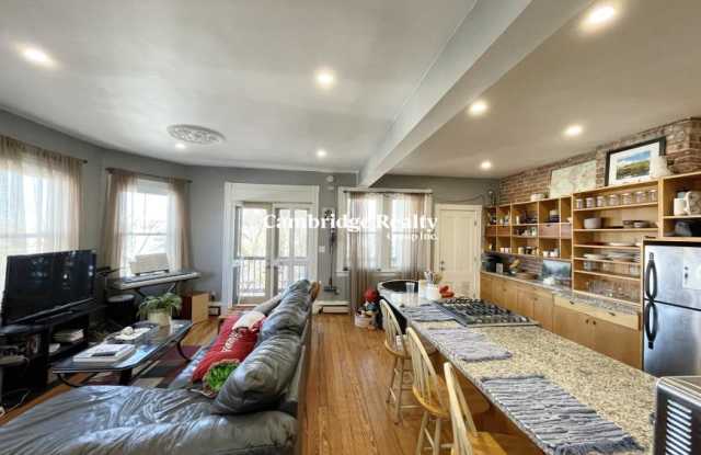 18 Sunset St. photos photos