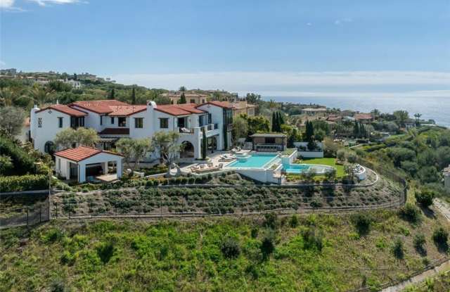 7 Clear Water photos photos