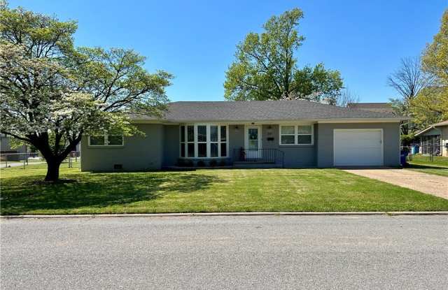 301 Crestview Drive photos photos 301 Crestview Drive photos photos