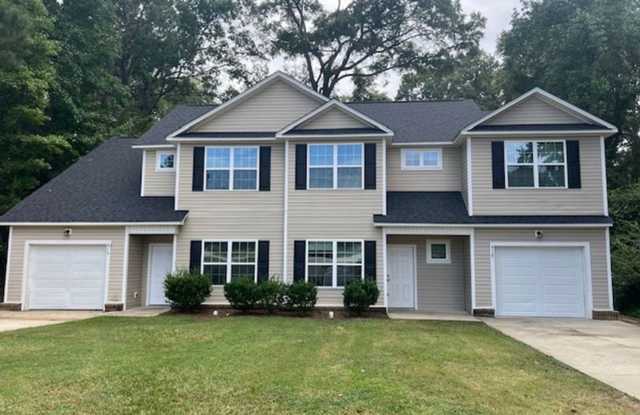 Duplex Rental Available in Garner – 4 Bed, 2.5 Bath with Garage Private Backyard photos photos Duplex Rental Available in Garner – 4 Bed, 2.5 Bath with Garage Private Backyard photos photos