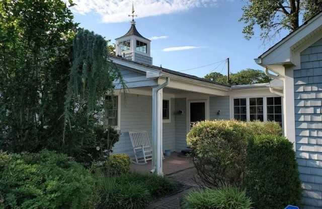 218 Bridge Avenue Gallery 2