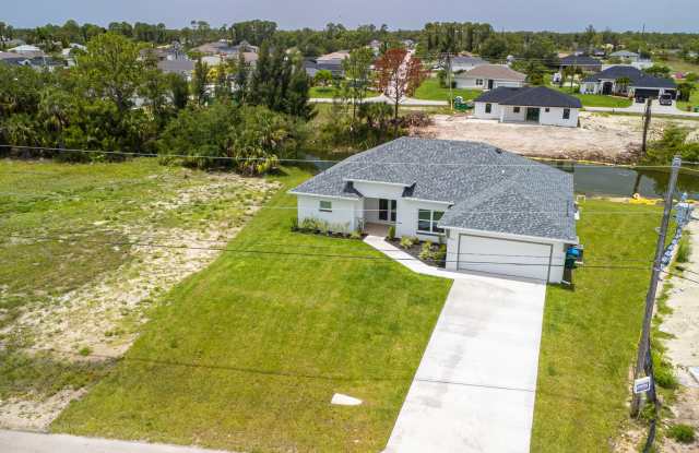 New Construction 4/2 photos photos
