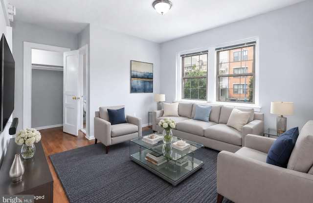 2415 ONTARIO Road NW photos photos