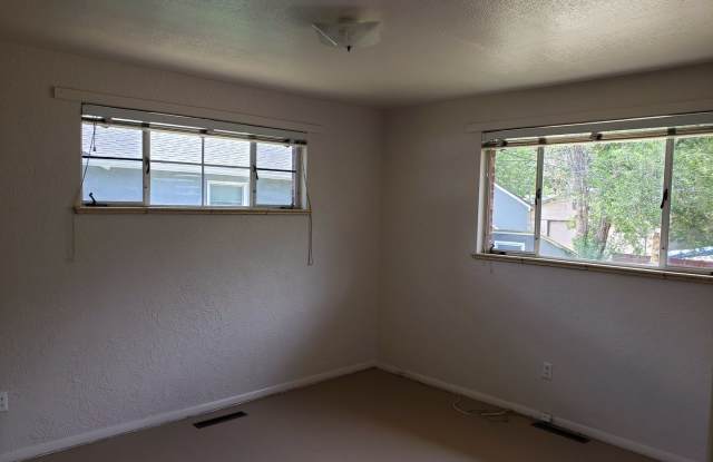 660 Glen Eyrie Circle Gallery 3