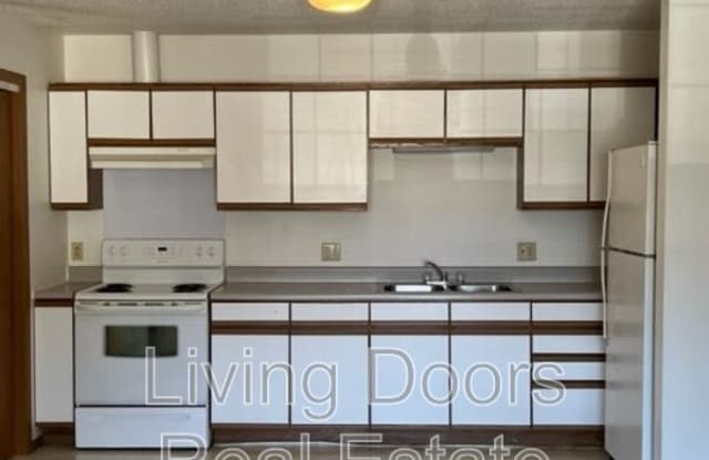 607 S. Washington St photos photos