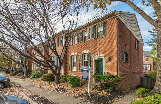 10146 VILLAGE KNOLLS COURT Gallery 2