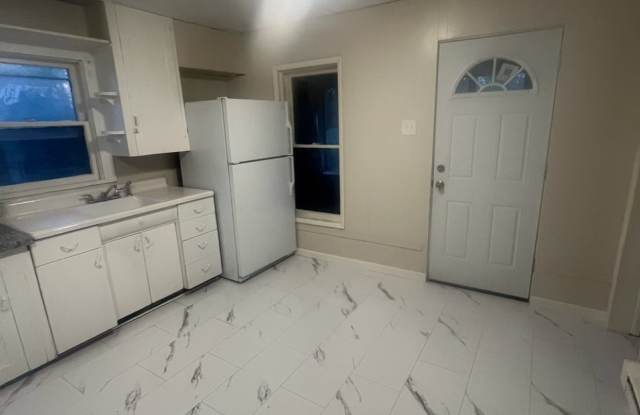 137 Susquehanna Street - 2 photos photos