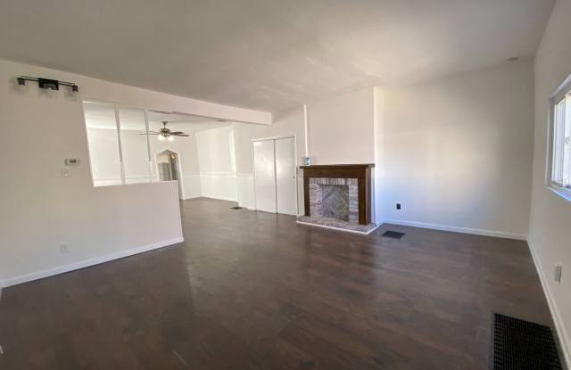 NEWLY RENOVATED 2 BEDROOM IN THE HEART OF BLOOMFIELD! Gallery 3