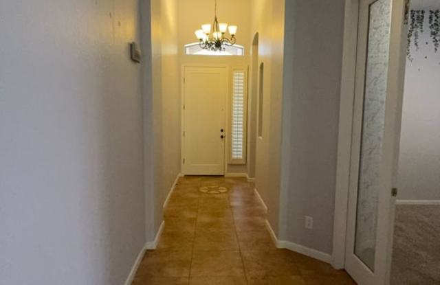 Gorgeous Single-Level Home in Las Sendas: 3-Bed, 2-Bath Oasis with Vaunted Ceilings, Plantation Shutters, and Split Floor Plan, Gallery 4