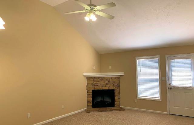Townhome just minutes to Gate 2. photos photos
