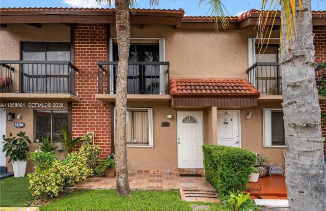 1927 Southwest 107th Avenue photos photos