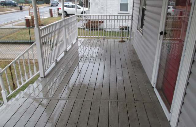 Charming Three-Bedroom Cape Cod-Style Dundalk Home w/ Porch! Gallery 4