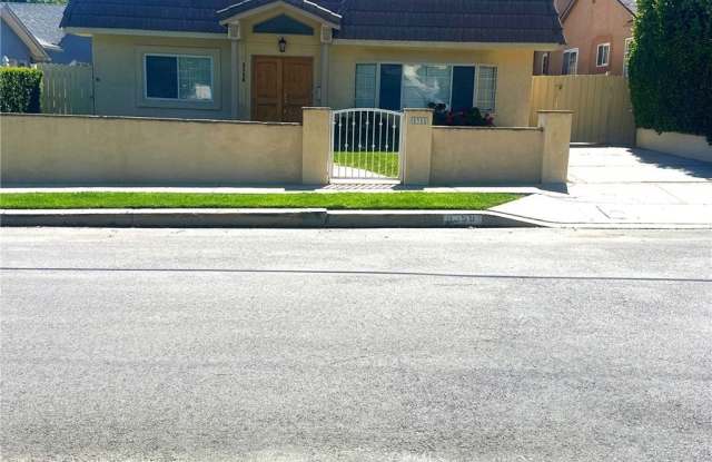 5358 Baza Avenue photos photos