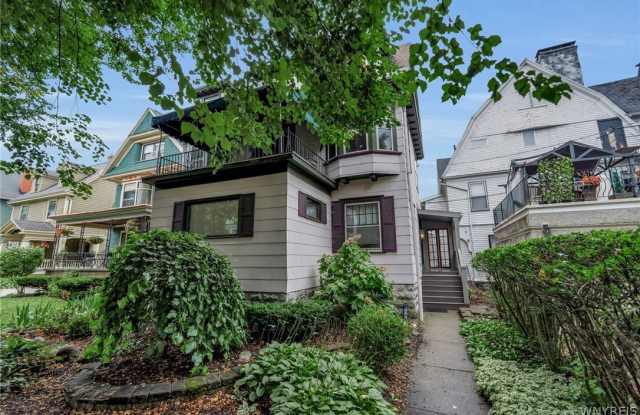 610 Ashland Avenue Gallery 4