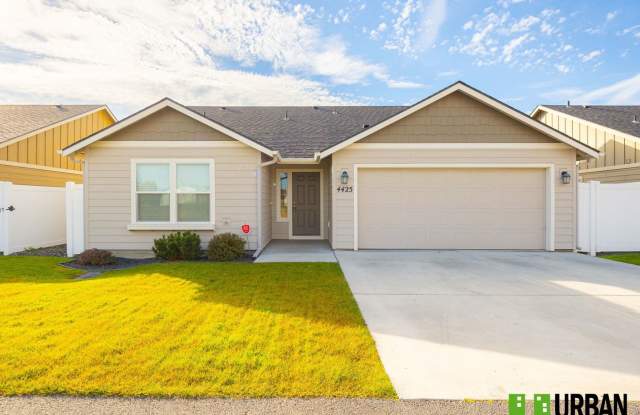 Beautiful Newer 3 Bedroom, 2 Bath Rancher in East Valley - 4425 North McCabe Lane, Spokane Valley, WA 99216