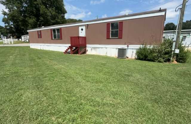 102 Bronco Drive - 102 Bronco Drive, Homeland Park, SC 29624