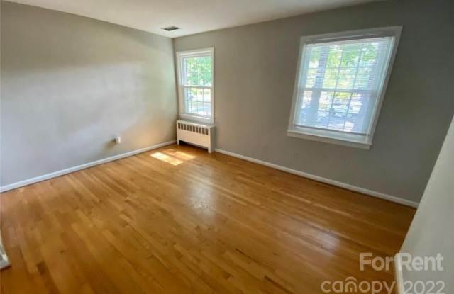 343 Wakefield Drive Gallery 4