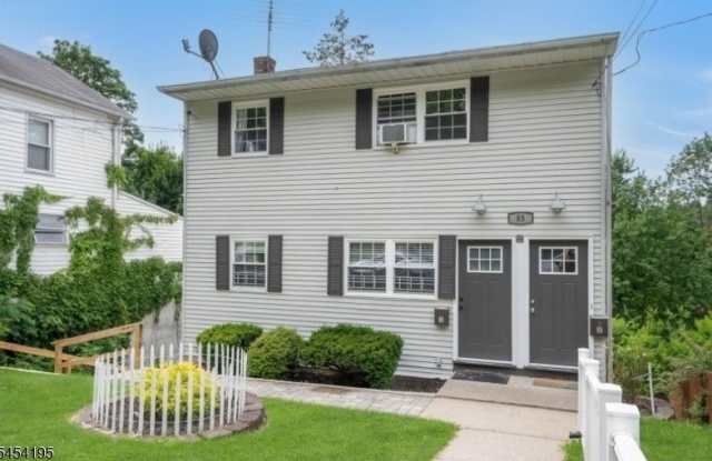 83 Chestnut St Gallery 2