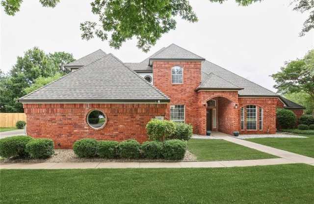 305 Sterling Court Gallery 2