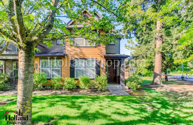 Beautiful Condo In Excellent Hillsboro Location! photos photos