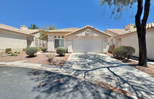 Spacious Home with Covered Patio & 2-Car Garage photos photos Spacious Home with Covered Patio & 2-Car Garage photos photos