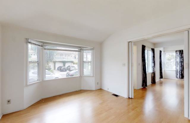 917 10th Street - 917 10th Street, Manhattan Beach, CA 90266