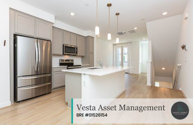 A Love Letter to Waterfront Living - 2831 Tradewind Court, Alameda, CA 94501