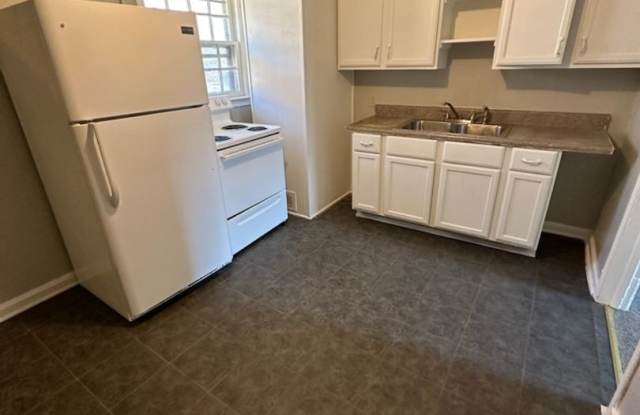 1439 Clark Avenue Apt D Gallery 1
